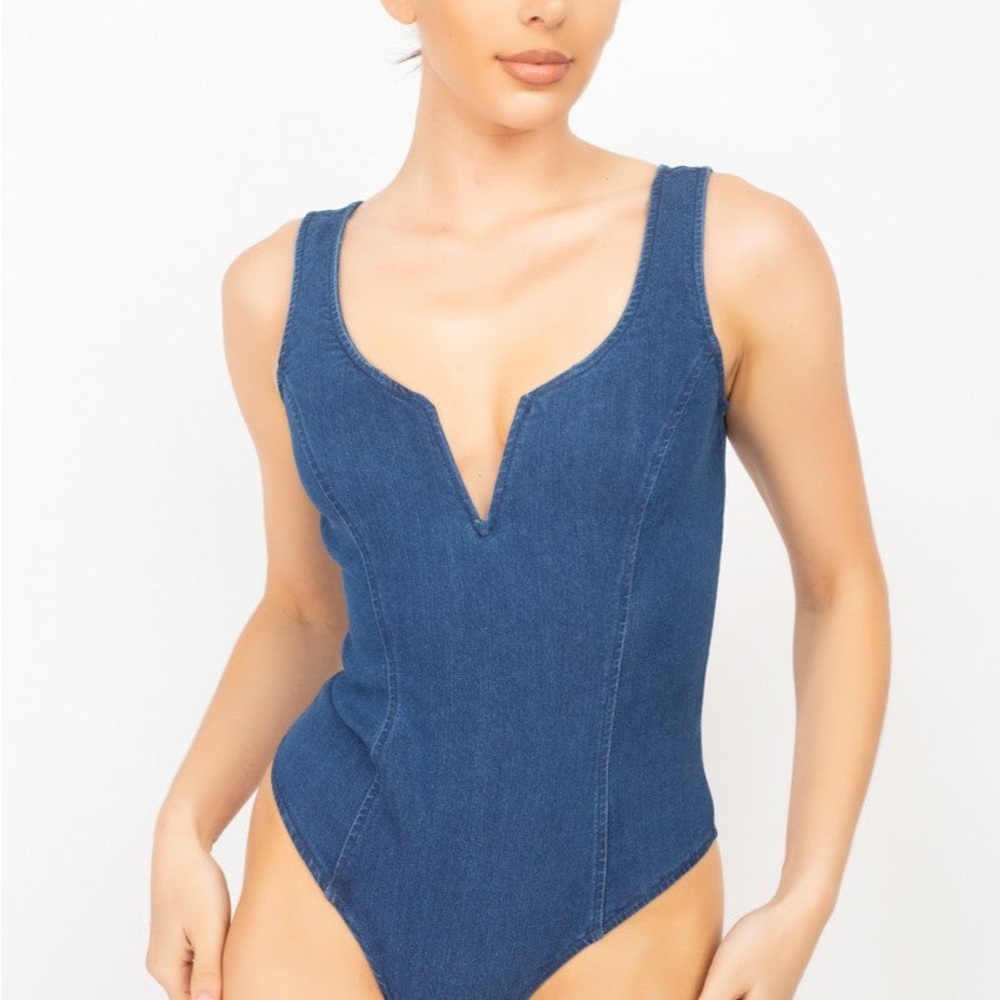 NWT The Evelyn Bodysuit in Dark Wash